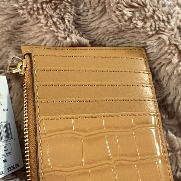 Michael Kors Tan Croc-Embossed Zipper Card Holder NWT Retail $228 - Picture 5 of 8